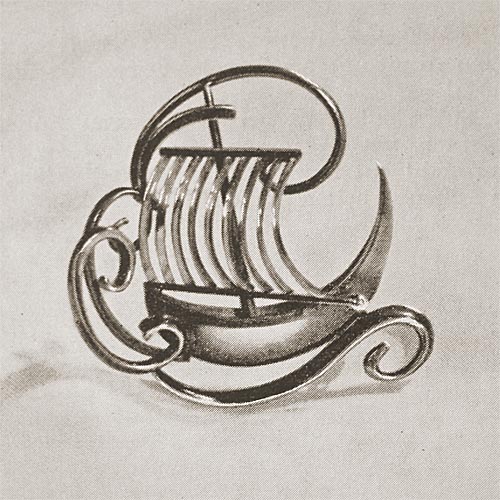 Brooch : Ship