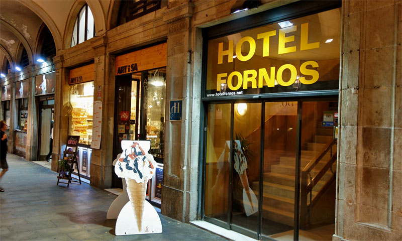 Hotel Fornos, Barelona