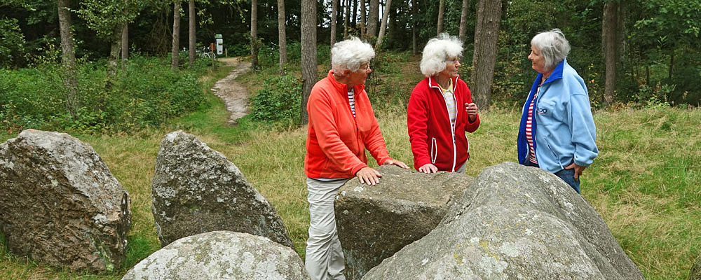 Maria, Kitty and Antien at Hunebed D31, near Exloo