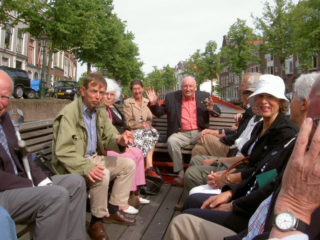 Canal cruise through Leiden 3