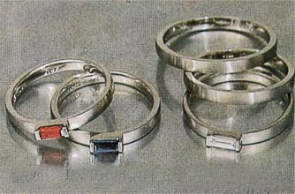 White gold Niessing rings