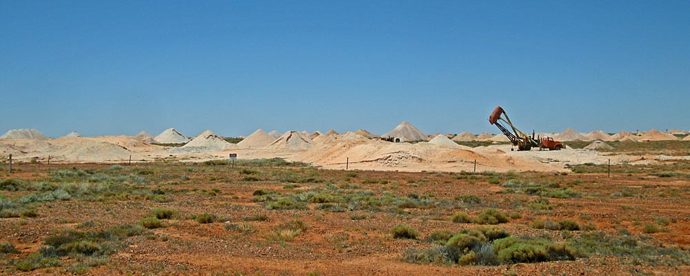 Opal mining near Coober Pedy