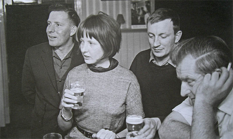 Cafe Beuse 3, December 1965